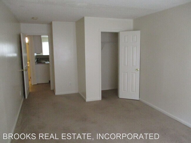 Building Photo - 3 br, 2.5 bath House - 1301 Bridge Crossing