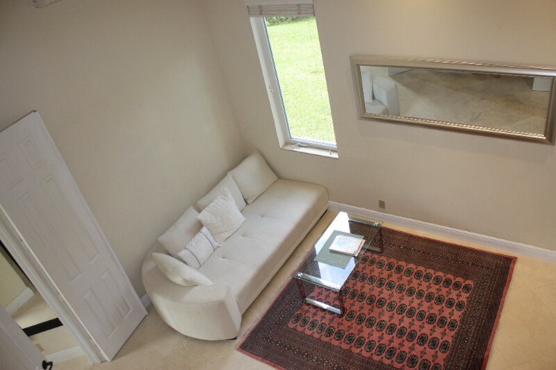 Primary Photo - 5862 Homeland Rd