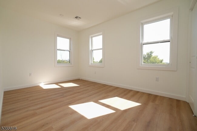 Building Photo - 776 Bergen St