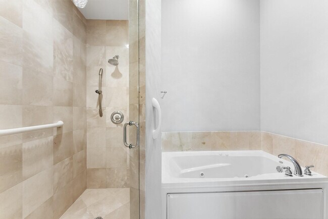 Building Photo - 16102 Emerald Estates Dr