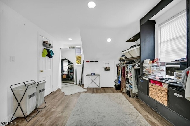 Building Photo - 328 Minute Arms Rd