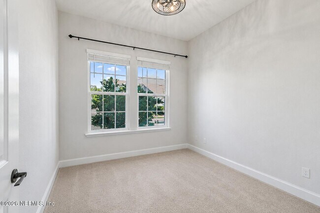 Building Photo - 19 Bolsana Ct