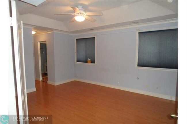 Building Photo - 11281 Reveille Rd