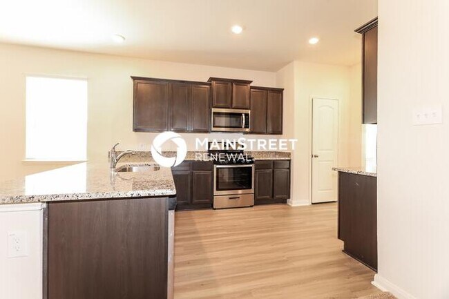 Building Photo - 3 Bedroom Pet-Friendly Home in Magnolia, TX with Main Street Renewal