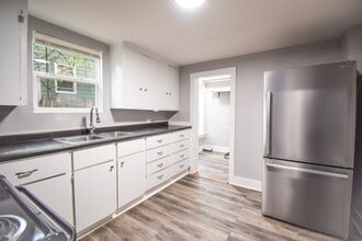 Building Photo - Charming 3 bedroom home in North Portland