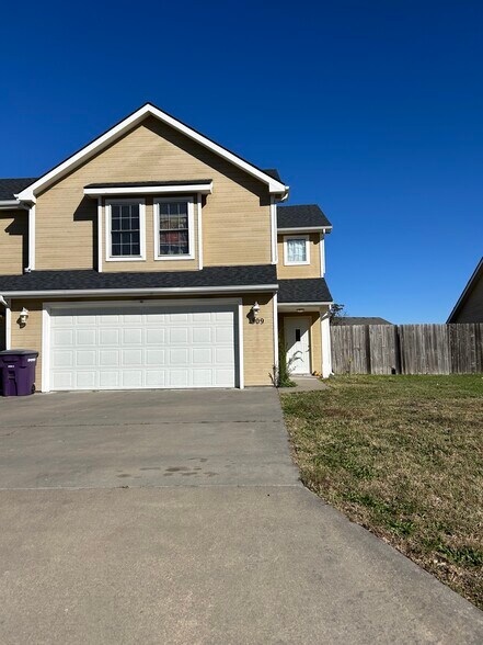Primary Photo - 509 Brookmont Dr