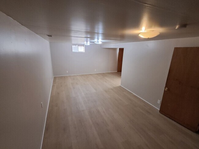 Building Photo - Roxton Rhythm and Blues