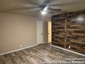 Building Photo - 13939 S Village Dr