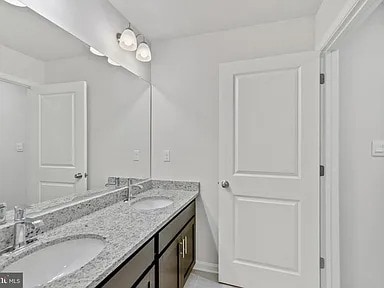 Building Photo - 225 Correri St