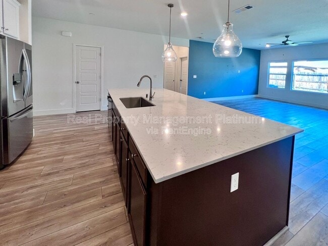 Building Photo - 2321 S Purdue Ave