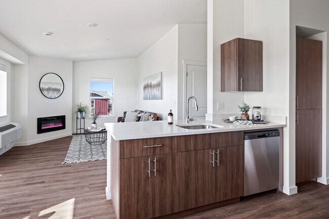 Building Photo - Summer Savings are Here! $500 Rent Credit ...