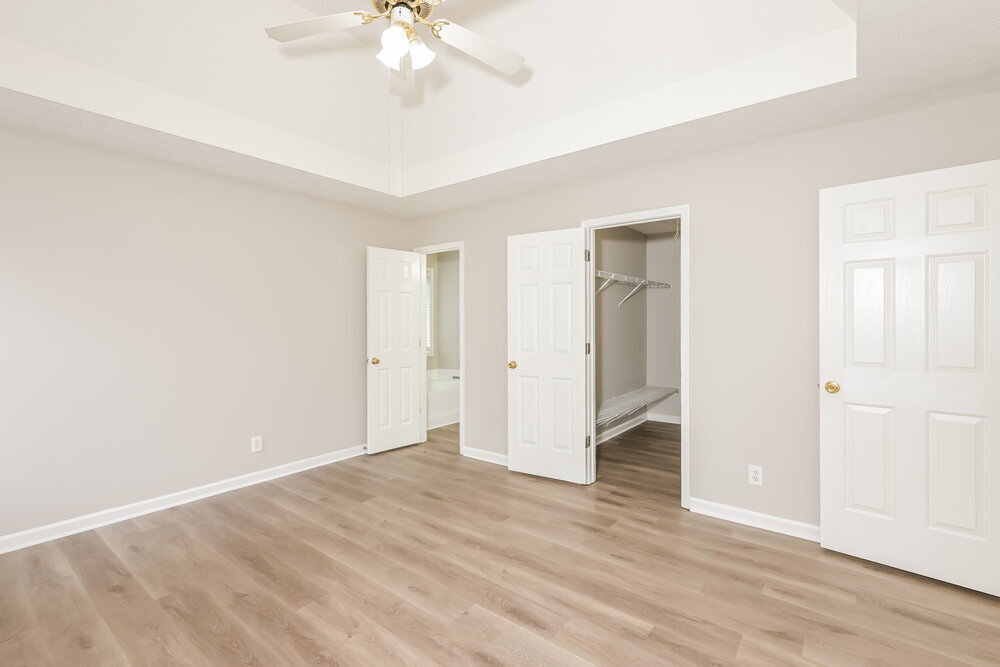Building Photo - 9385 Eagles Landing Dr