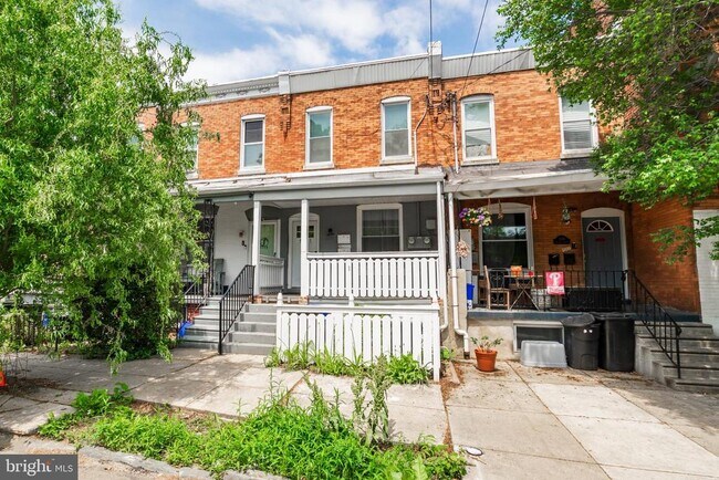 Building Photo - 5111 Willows Ave