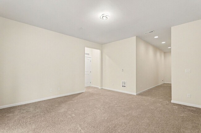 Building Photo - 18025 3rd Dr SE