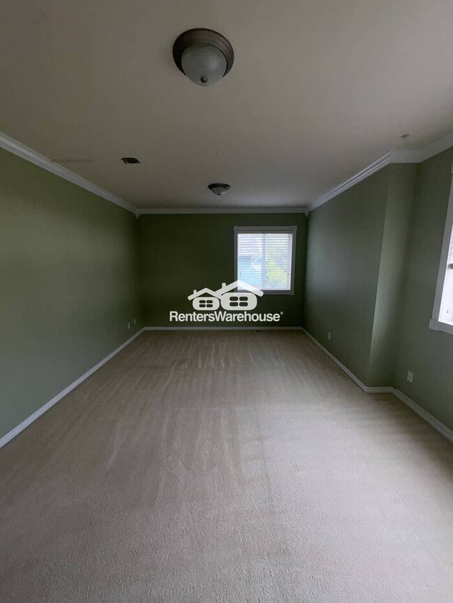 Building Photo - 4 Bedroom Maple Valley Home with a Bonus Room!