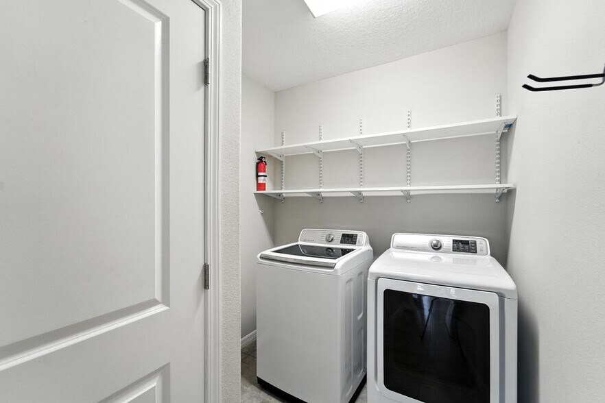 Building Photo - 14050 Arbor Pines Dr