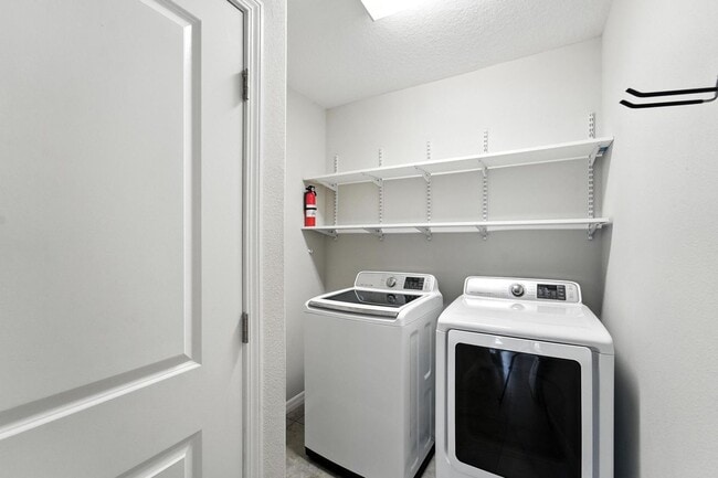 Building Photo - 14050 Arbor Pines Dr