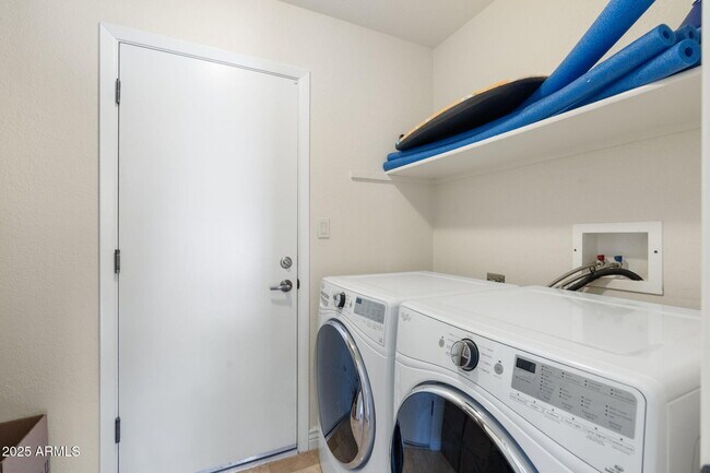 Building Photo - 15430 N 51st Pl