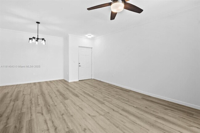 Building Photo - 17145 N Bay Rd