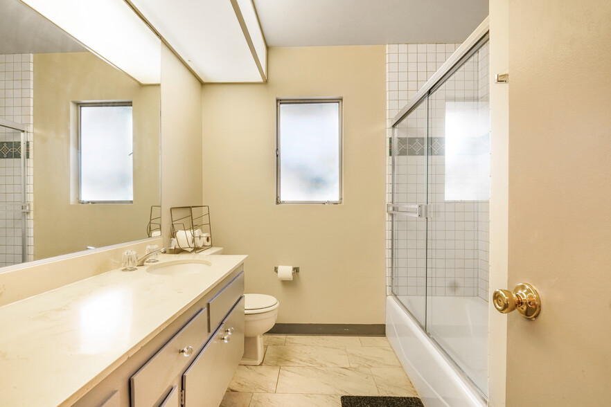Bathroom #1 - 6216 Paseo Canyon Dr