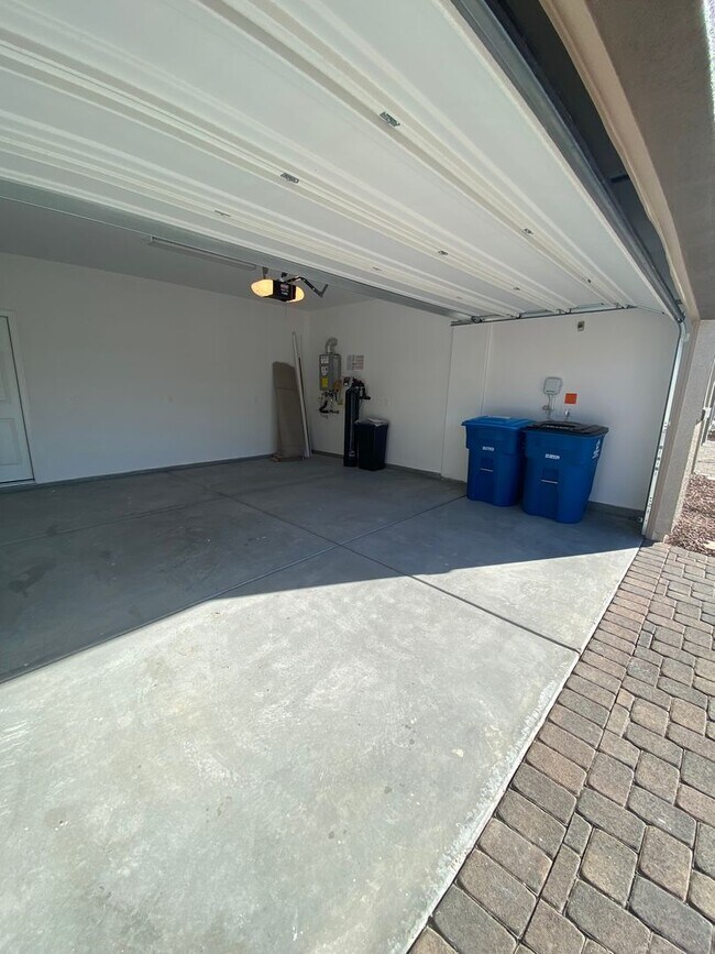 Building Photo - Americana Property Mgmt - 2022 built 4 bedrooms in prime South West Las Vegas