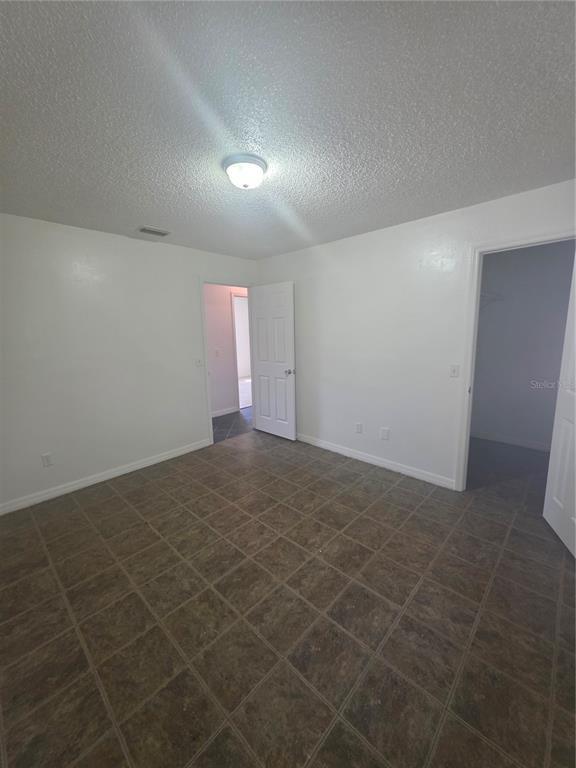 Building Photo - 4995 NE 27th Ct