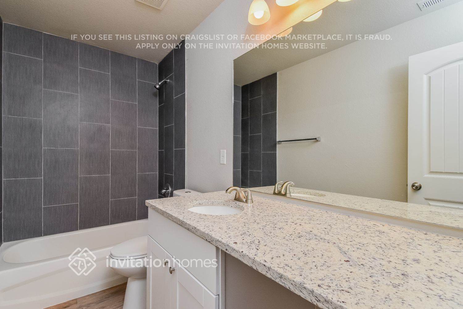 Building Photo - 3614 Saguaro Cir