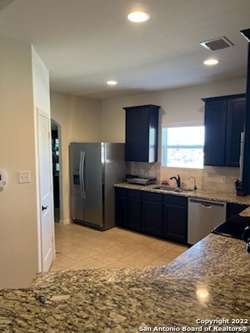 Building Photo - 12708 Shoreline Dr