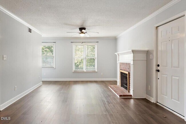 Building Photo - 2306 Stafford Ave