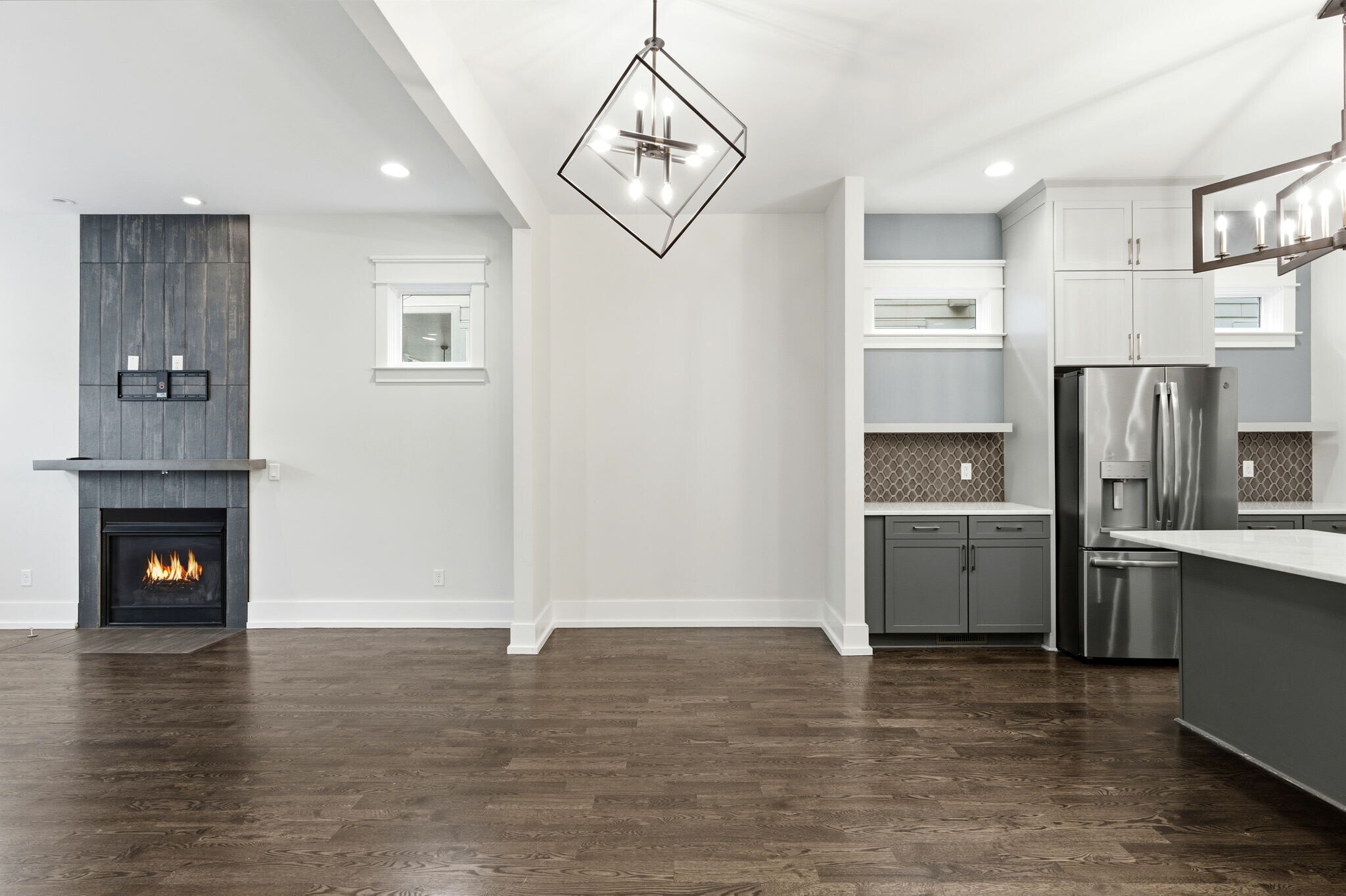 Building Photo - 1708B 15th Ave S