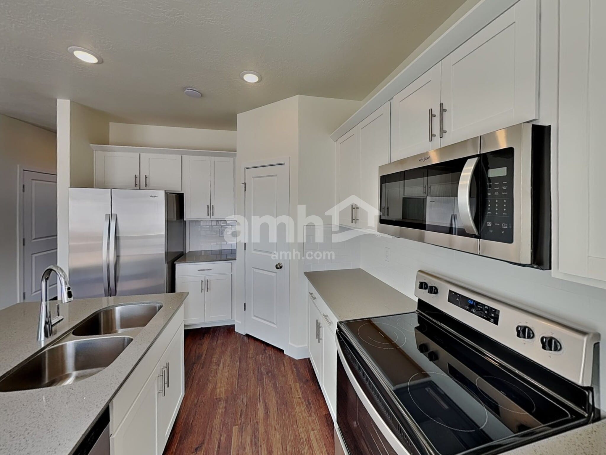 Building Photo - 7135 Woods Rose Dr