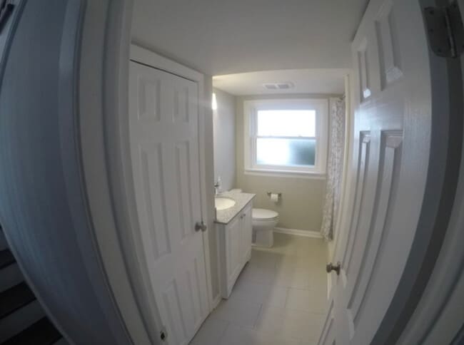 Building Photo - 1006 Brookside Ln