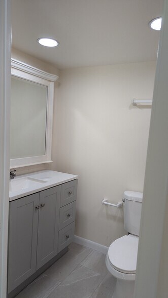 Building Photo - 1900 S Kanner Hwy