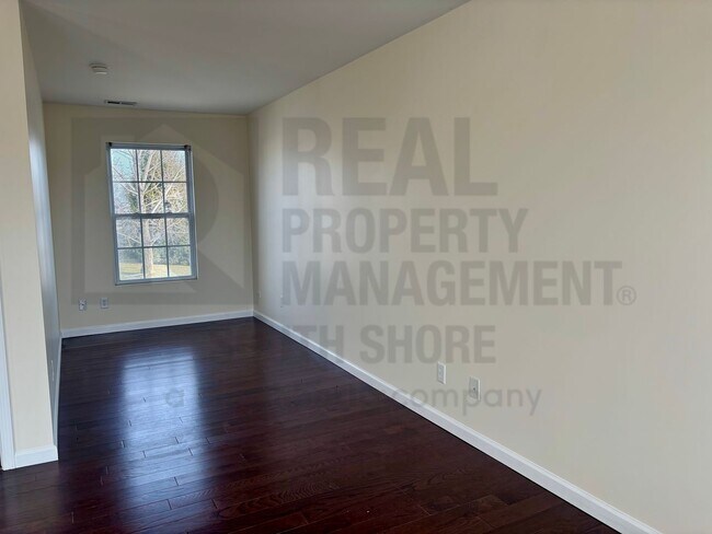 Building Photo - Sunlight, Space, and a Backyard Made for Gathering - 4 bed/2.5 bath