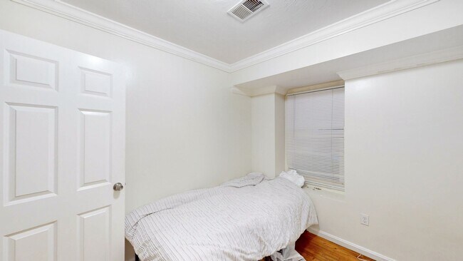 Building Photo - 722 Shawmut Ave