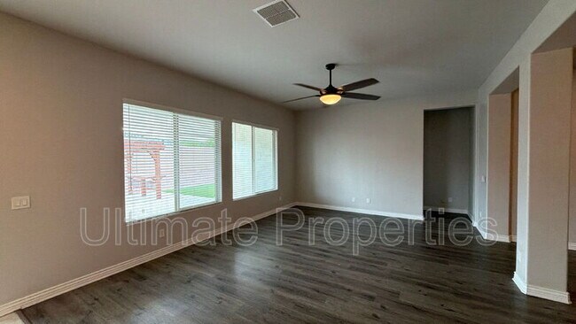 Building Photo - 8548 W Midway Ave