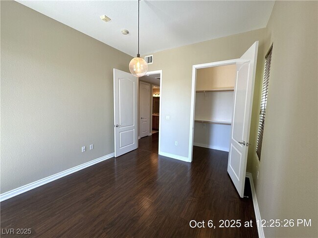 Building Photo - 62 E Serene Ave