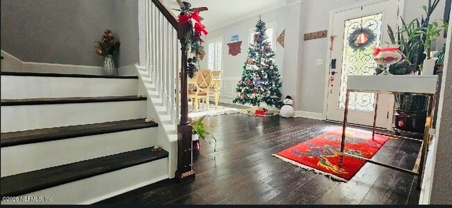 Building Photo - 178 Carrier Dr