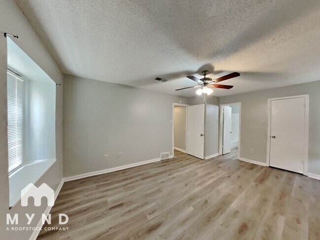 Building Photo - 7071 Atherton Cove