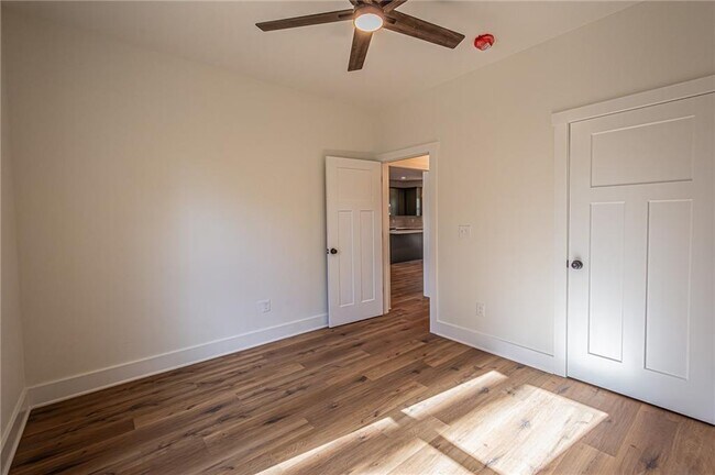 Building Photo - 635 Cane Creek Valley Rd