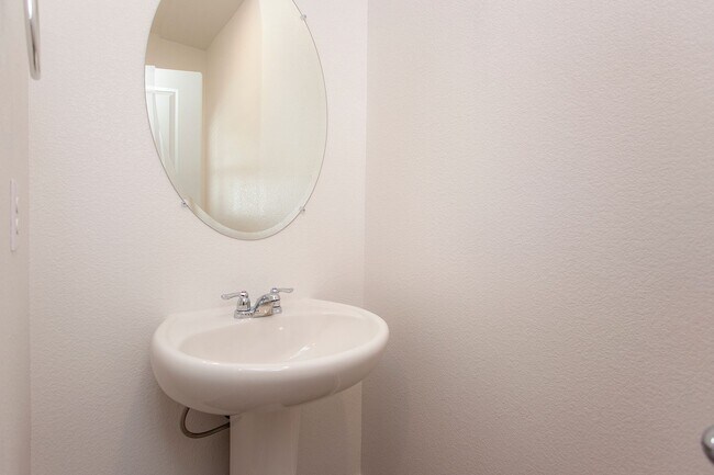 Building Photo - 436 Summer Triangle
