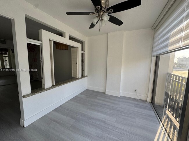 Building Photo - 17021 N Bay Rd