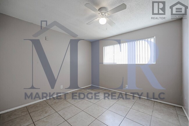 Building Photo - 5Bed/2Bath House at 35th Ave/Cactus! Move-In Ready on 04/02/2026! -- NO HOA!