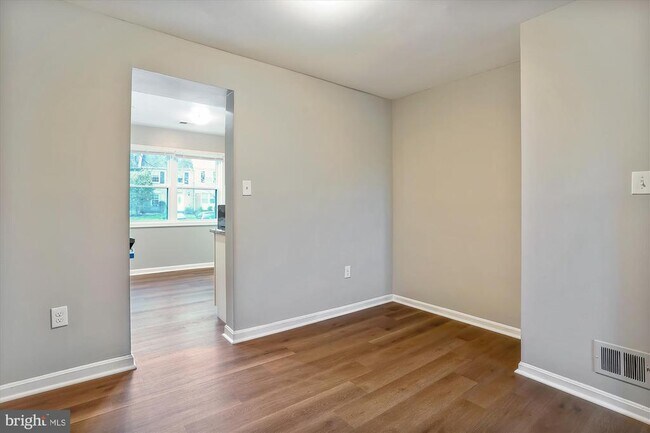 Building Photo - 9202 Sprucewood Rd
