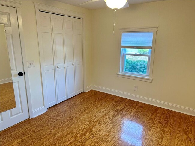 Building Photo - 54 Planet Ave