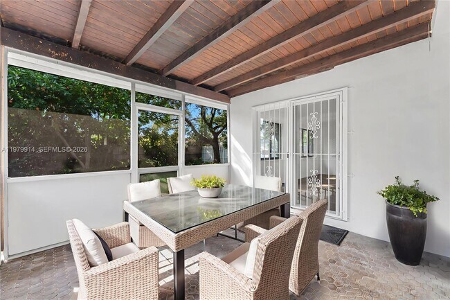 Building Photo - 3040 NW 96th St