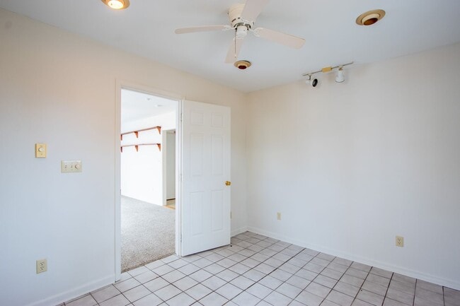 Building Photo - Charming 2-Bedroom Ranch Home with Garage and Spacious Backyard in Dover, DE