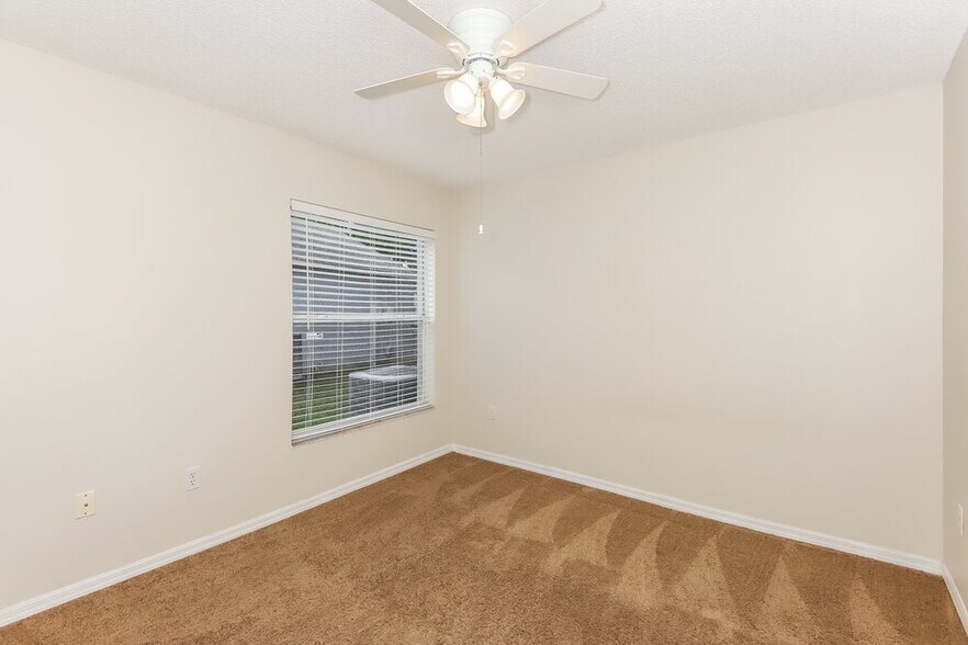 Building Photo - 402 Sonoma Dr