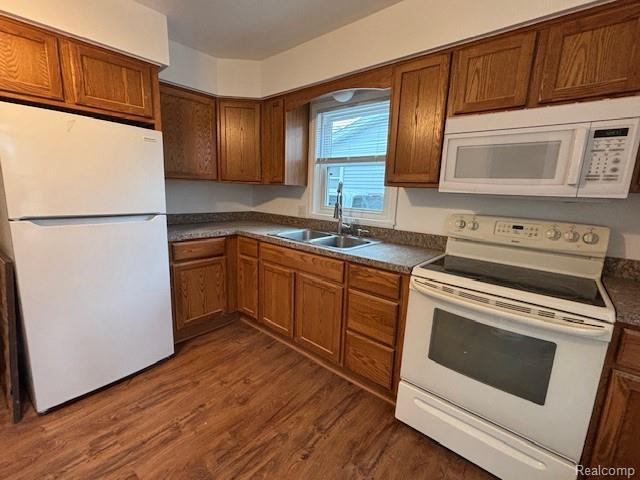 Building Photo - 805 Hartner St