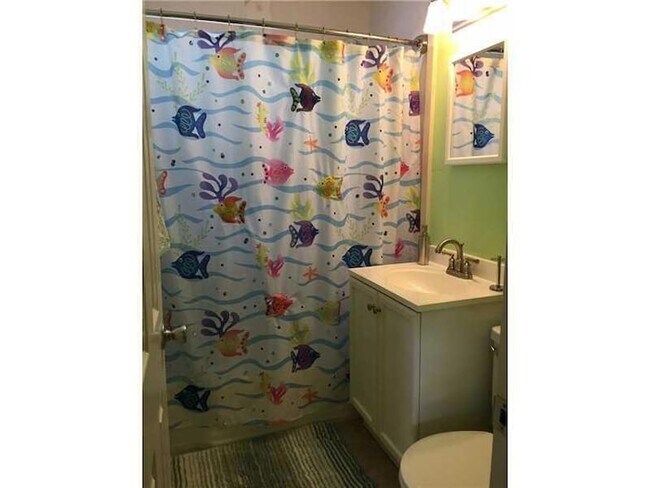 Building Photo - 315 Van Buren St